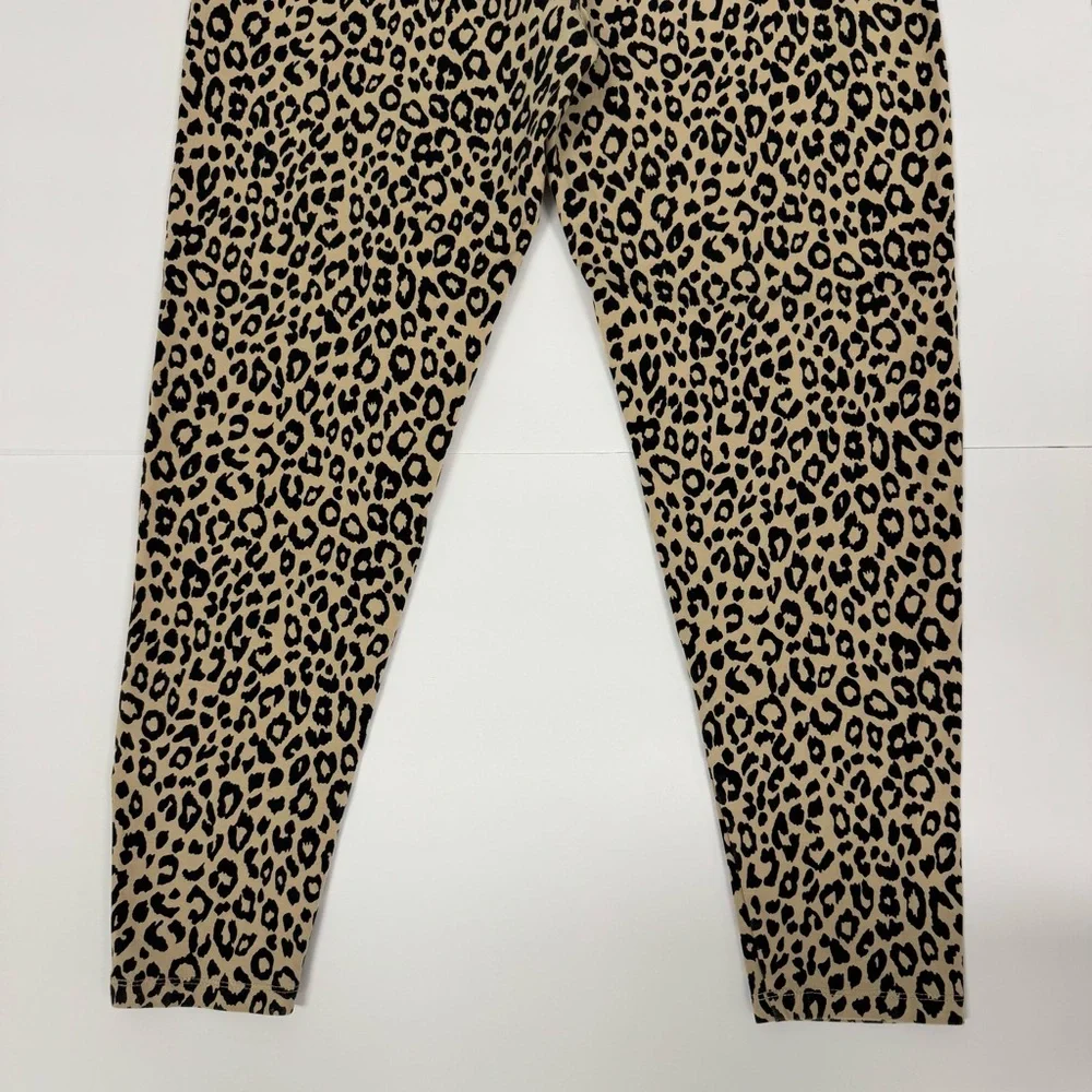DG2 by DIANE GILMAN Leopard Cheetah Tan Black Leggings Pants womens size Large